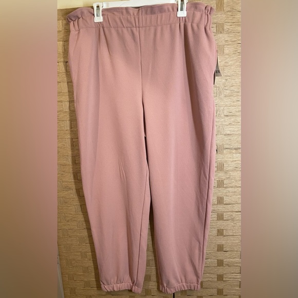 Bar III pink paper bag pant - Picture 9 of 9